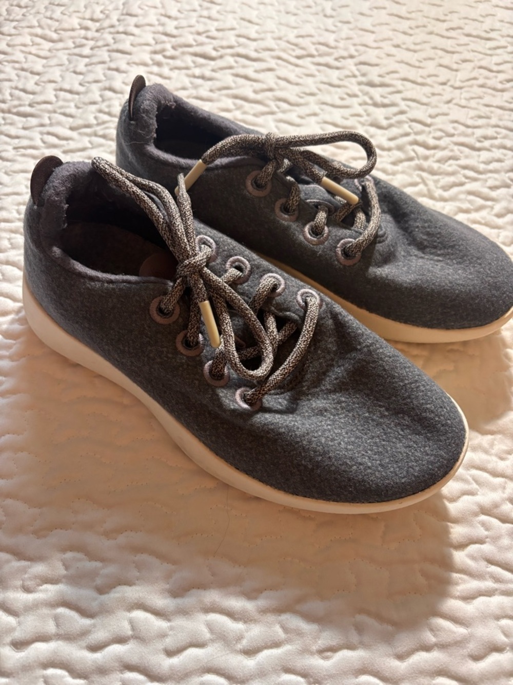 AllBirds Wool Runner Charcoal Knit Lace-Up Sneaker